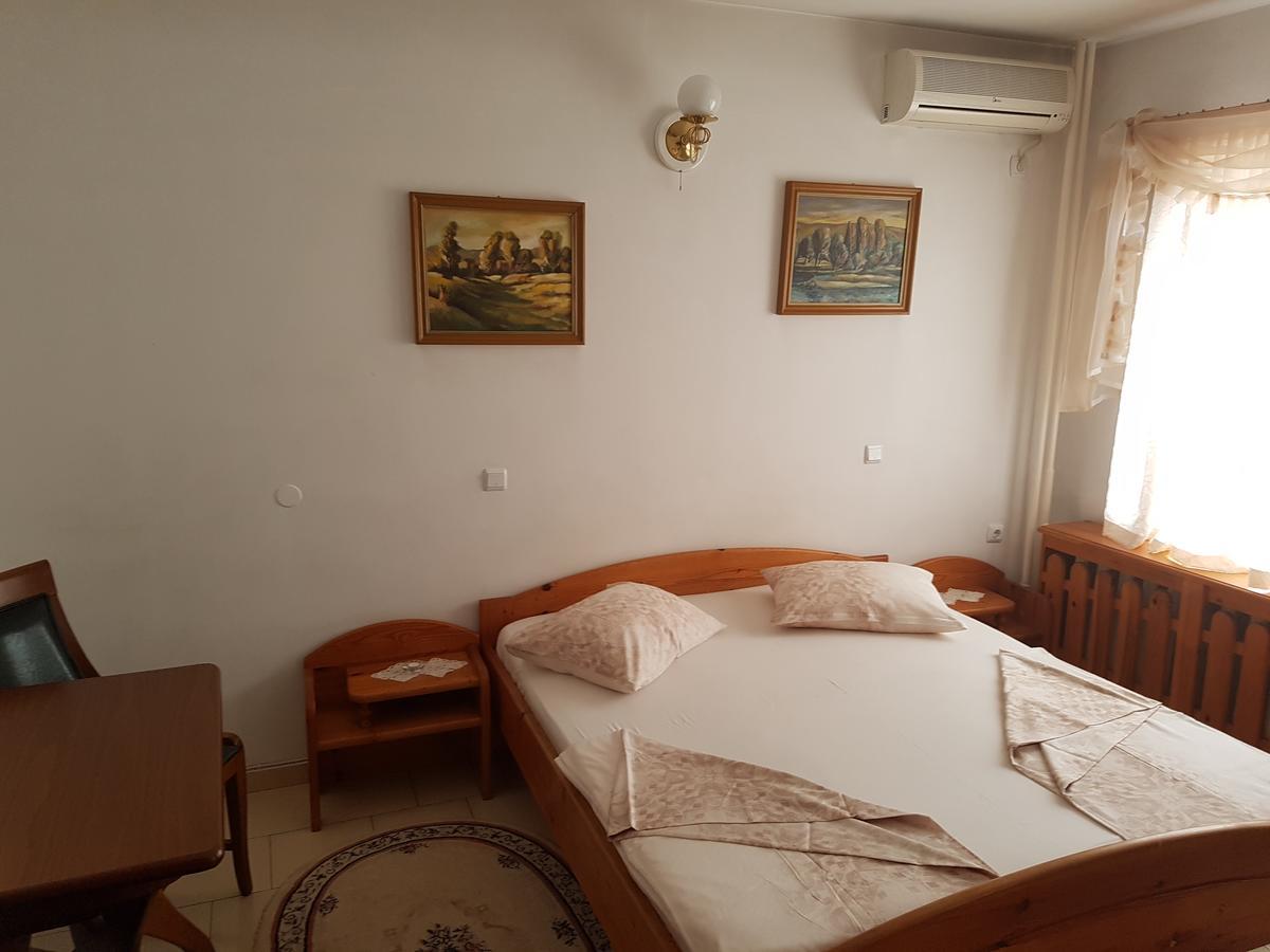 Hotel Mishel Kocherinovo Экстерьер фото