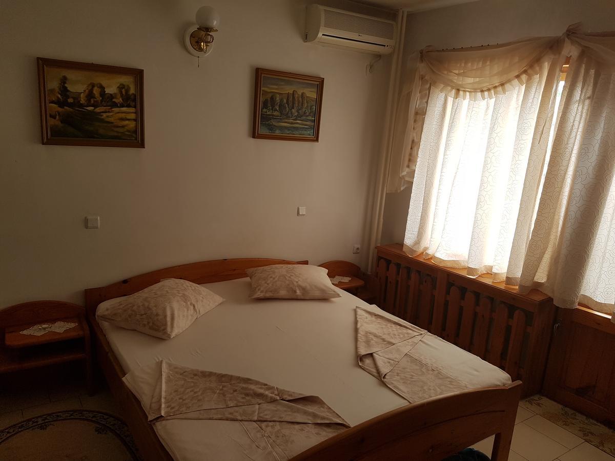 Hotel Mishel Kocherinovo Экстерьер фото